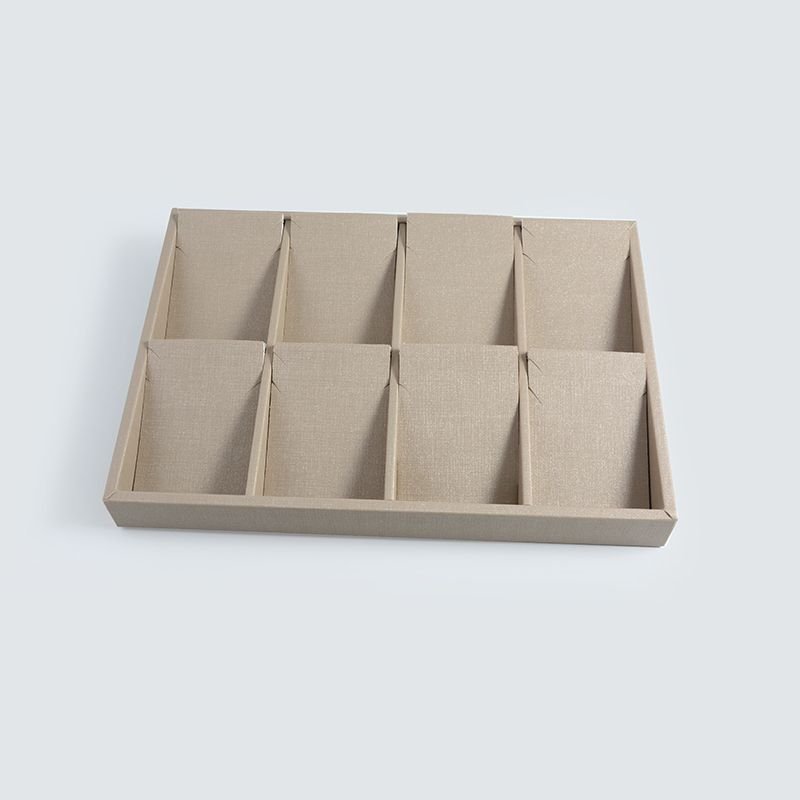 BANDEJA 8 ESPAÇOS COM TAG M