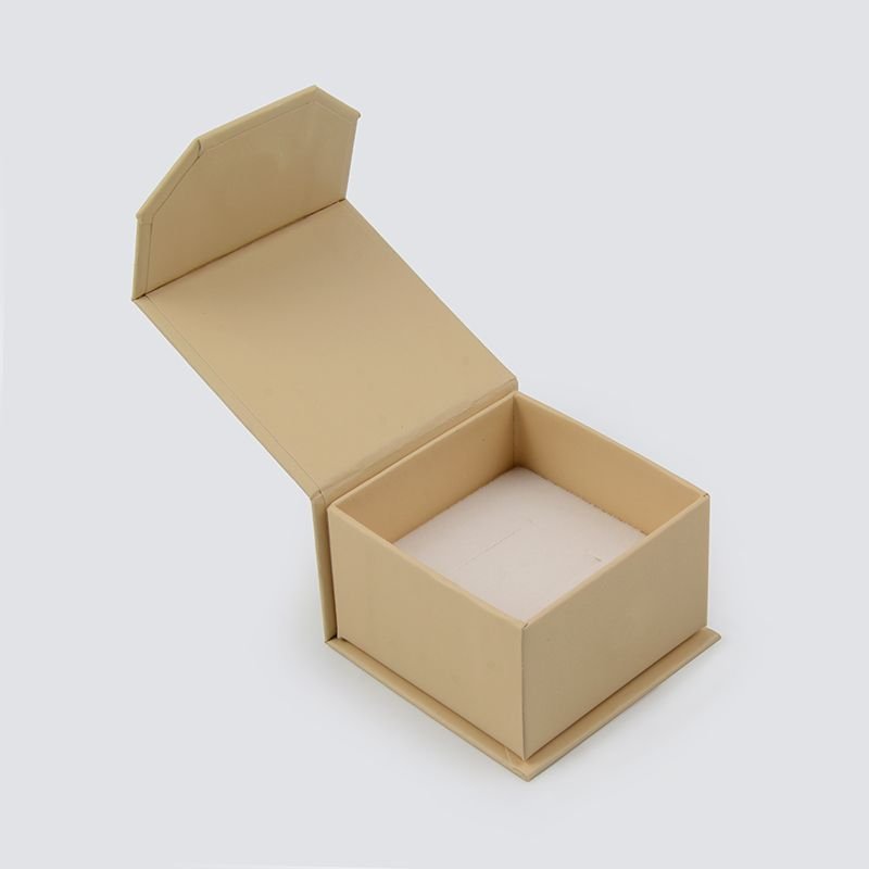 CAIXA RIGIDA C/ IMÃ P - ALIANÇA 5,5x5,5 1 UNIDADE